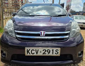 Toyota ISIS 1.8 L 2WD 2012 Purple