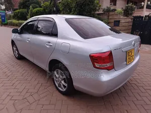 Toyota Axio 2012 Silver
