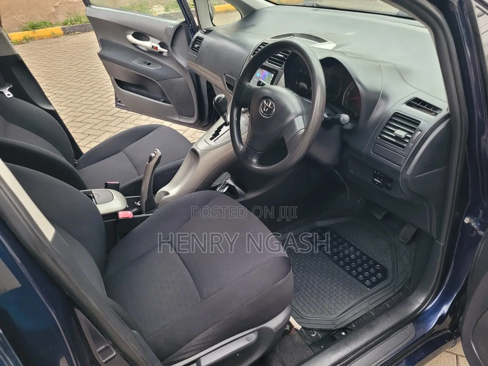 Toyota Auris 2009 Blue
