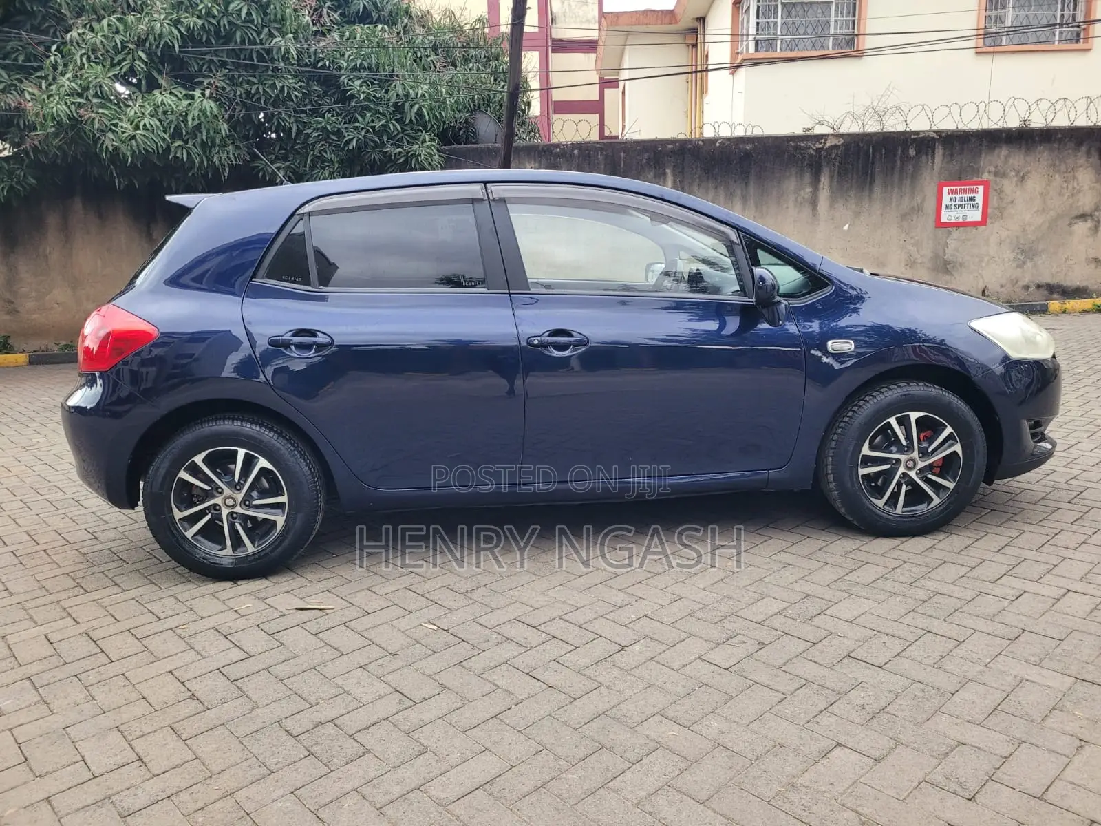 Toyota Auris 2009 Blue