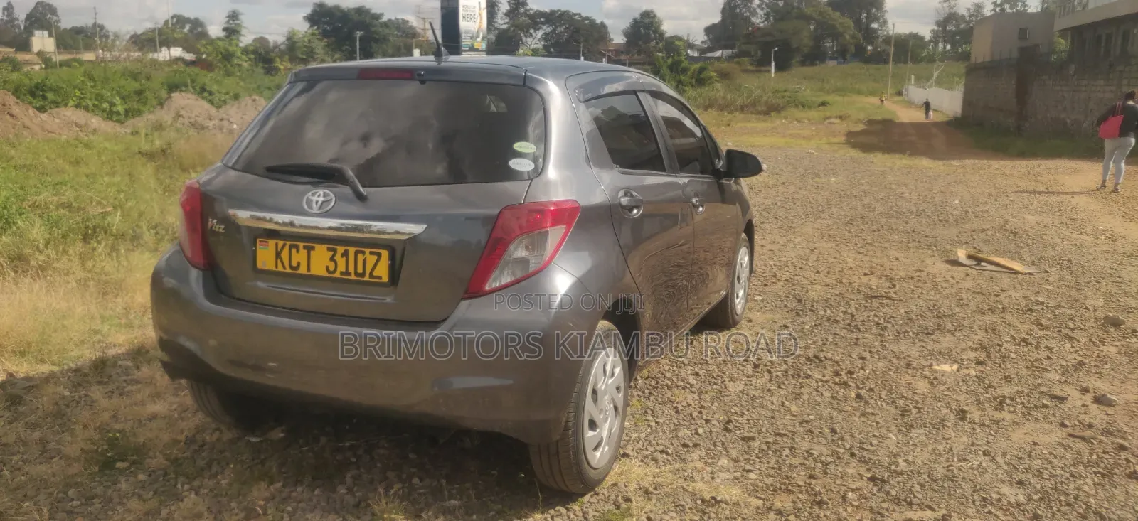 Toyota Vitz 2012 Gray