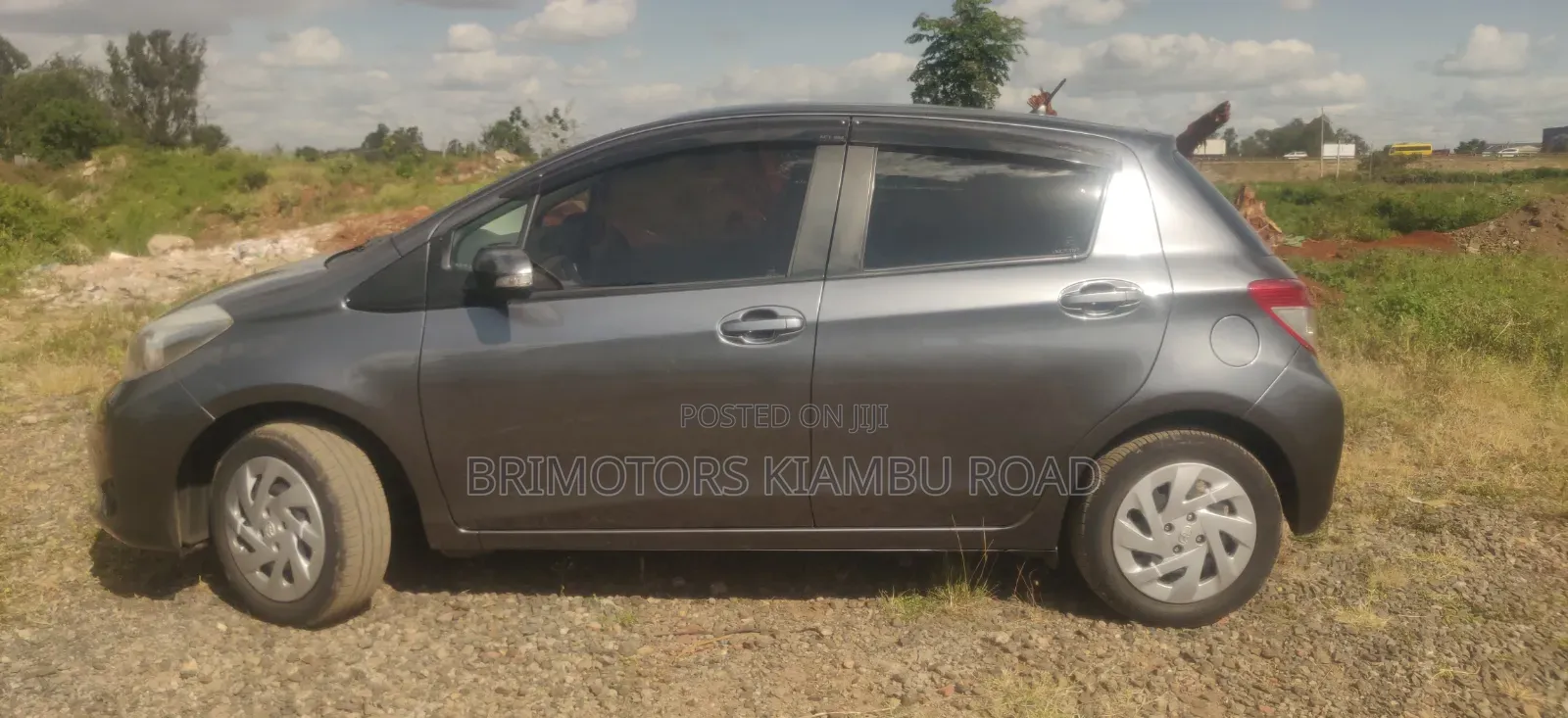 Toyota Vitz 2012 Gray