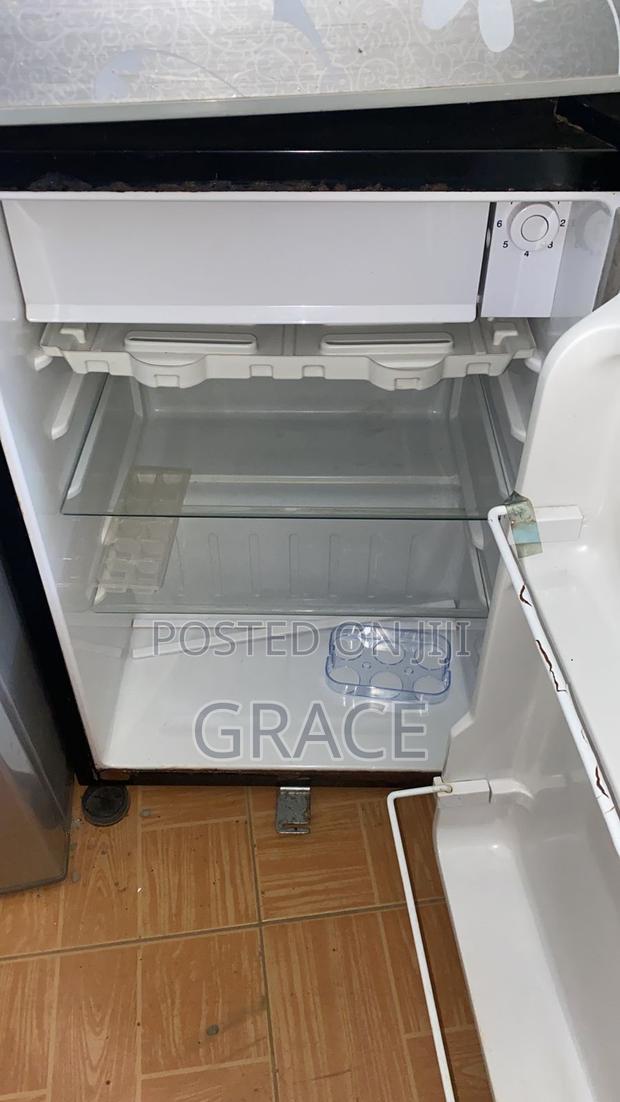 Mini Fridge - thumbnail 2
