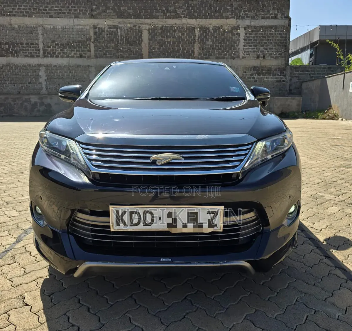 Toyota Harrier 2.0 2014 Black