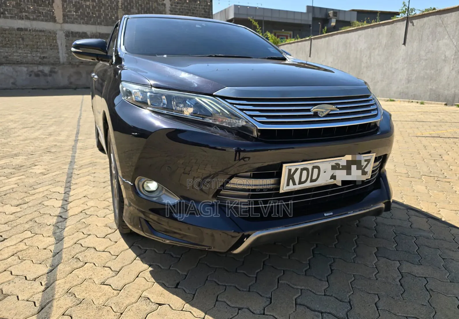 Toyota Harrier 2.0 2014 Black