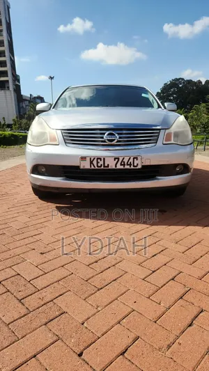 Nissan Bluebird 2010 Silver