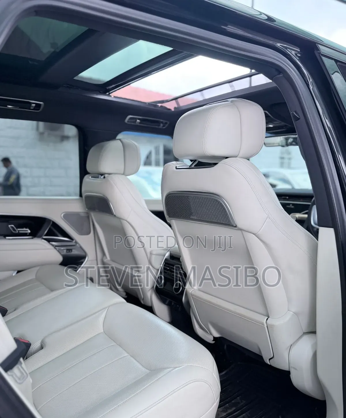 Land Rover Range Rover Vogue 2023 Black