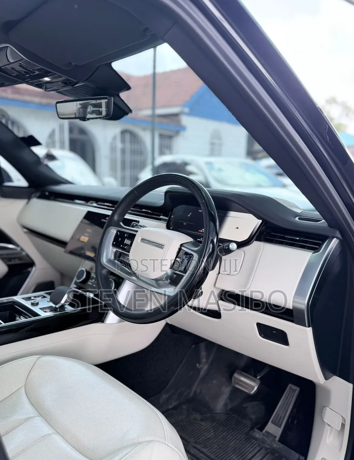Land Rover Range Rover Vogue 2023 Black
