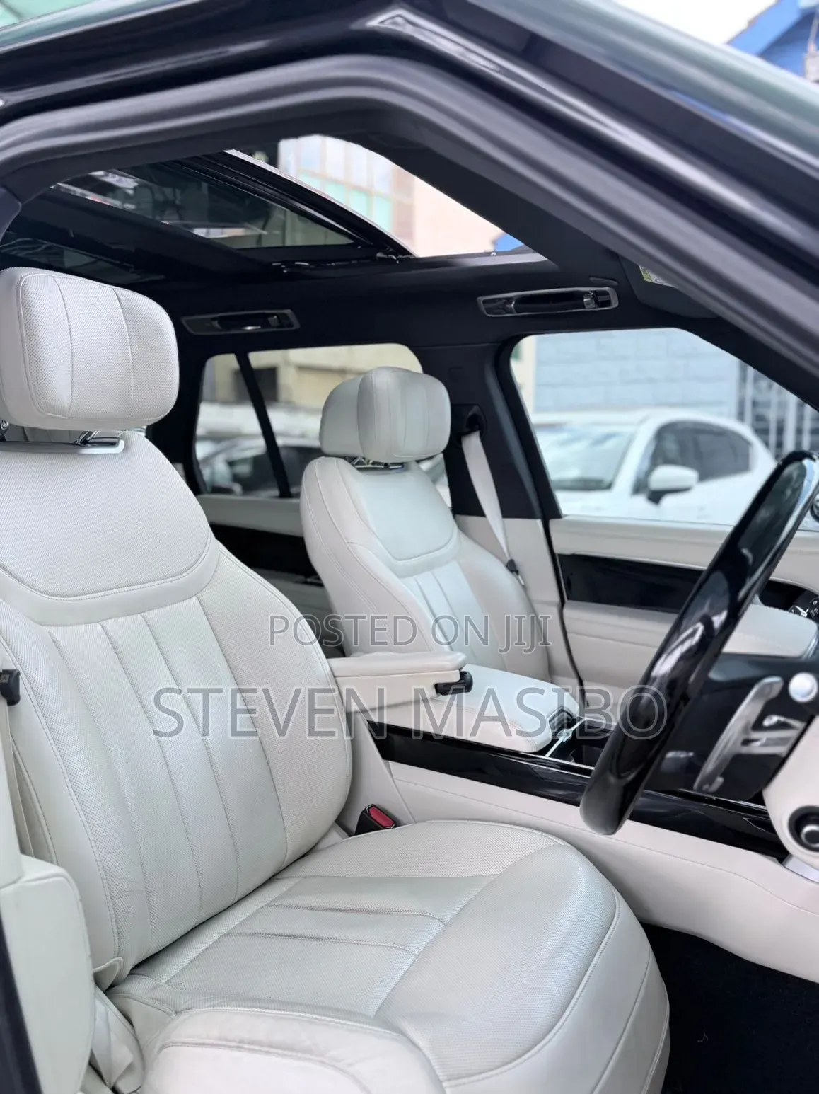 Land Rover Range Rover Vogue 2023 Black