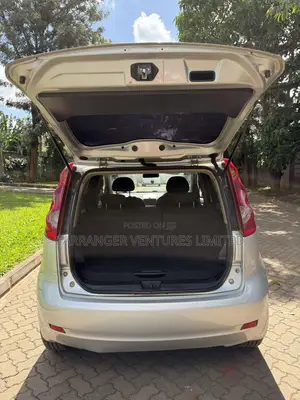 Nissan Note 2012 Silver