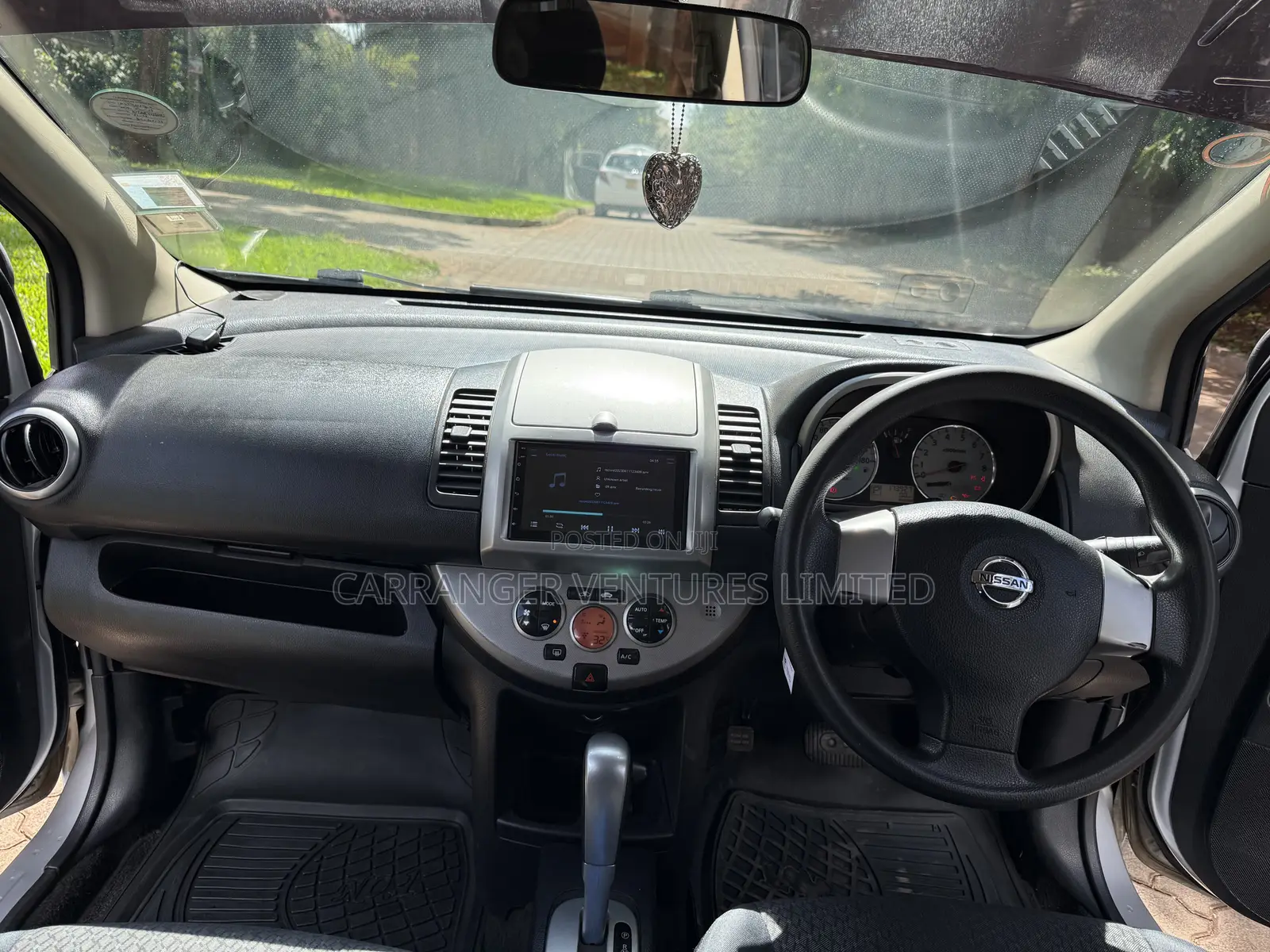 Nissan Note 2012 Silver