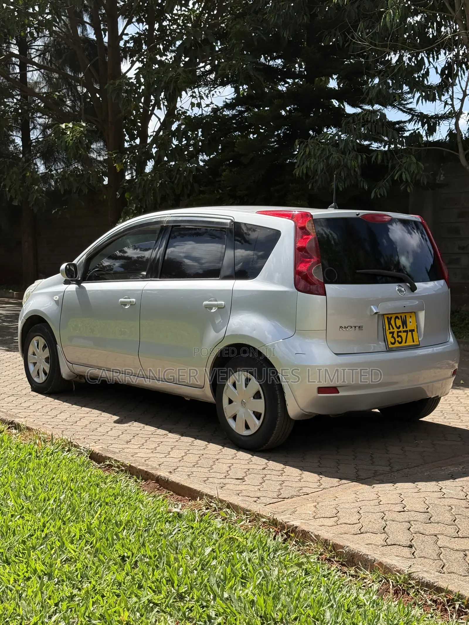 Nissan Note 2012 Silver