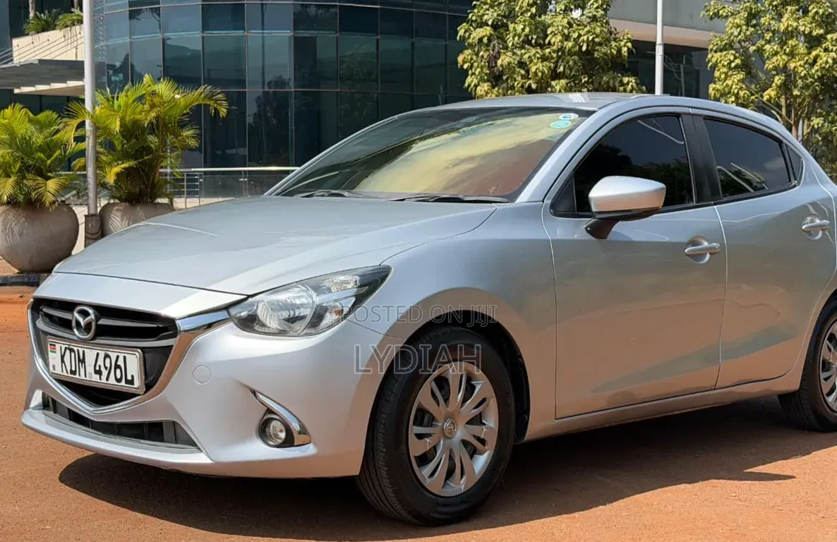 Mazda Demio 2017 Silver