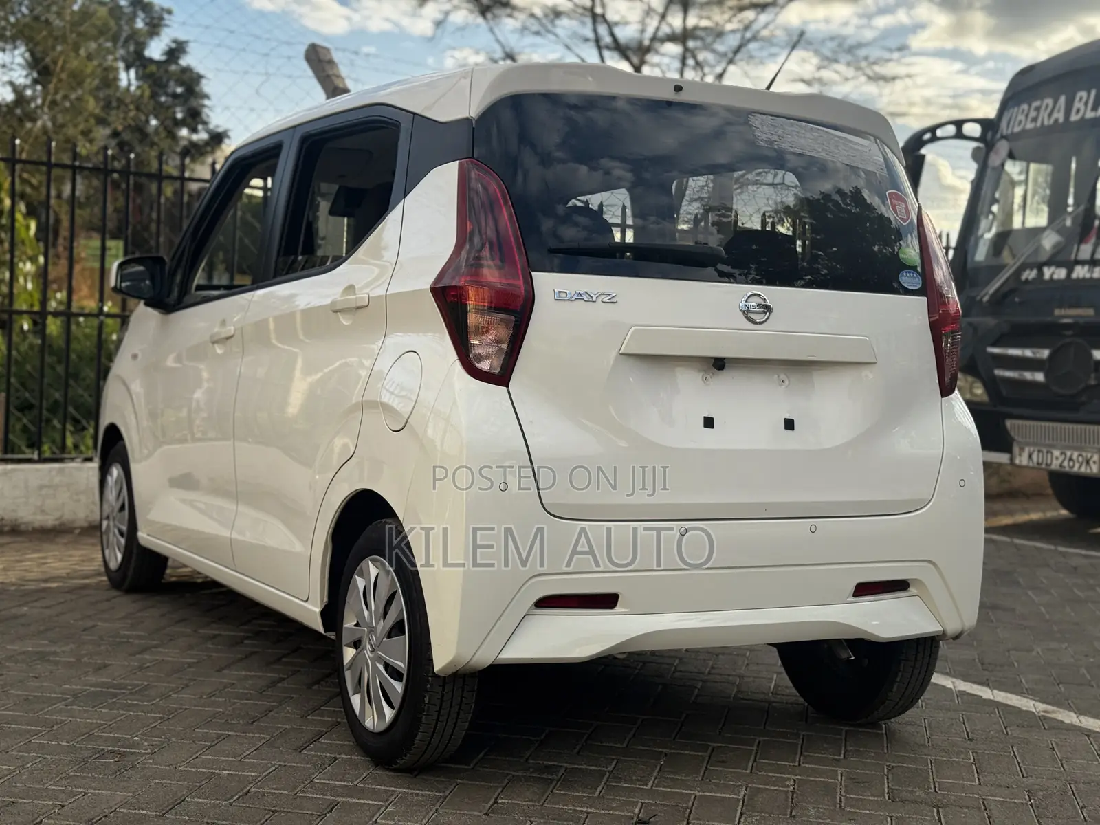 Nissan Dayz 2019 White