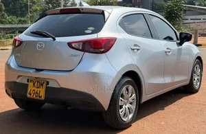 Mazda Demio 2017 Silver