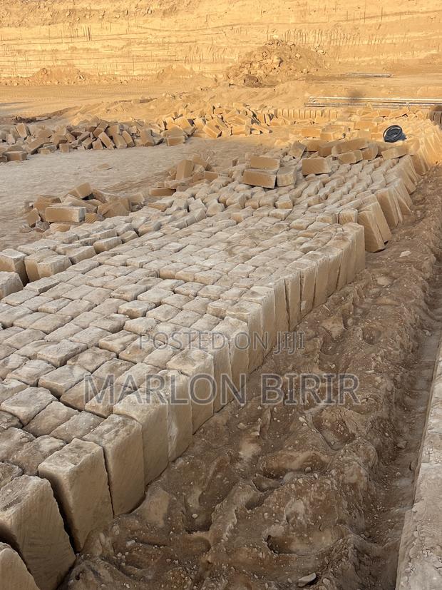 Mogotio Machine Cut Stones - thumbnail 4