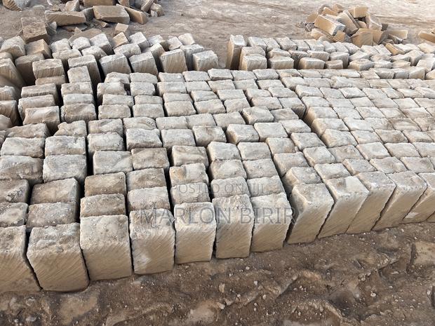Mogotio Machine Cut Stones - thumbnail 2