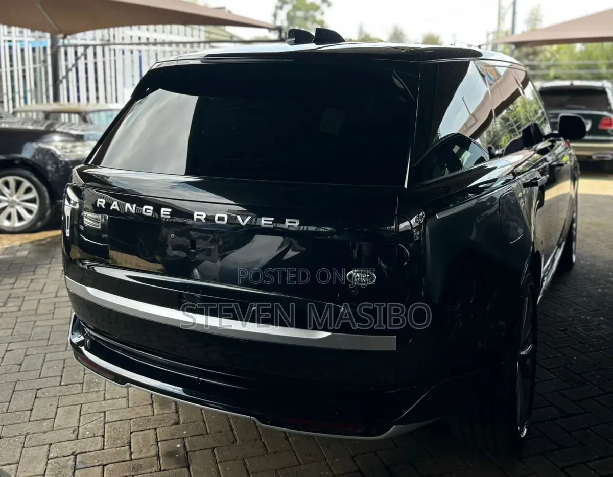 Land Rover Range Rover Vogue 2023 Black