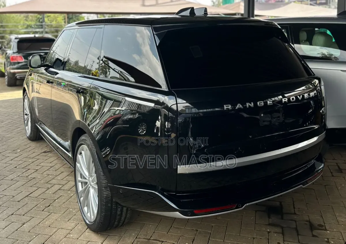 Land Rover Range Rover Vogue 2023 Black