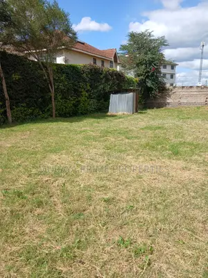 Exclusive Plot for Sale in Kerarapon Drive