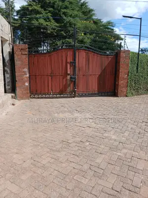 Exclusive Plot for Sale in Kerarapon Drive