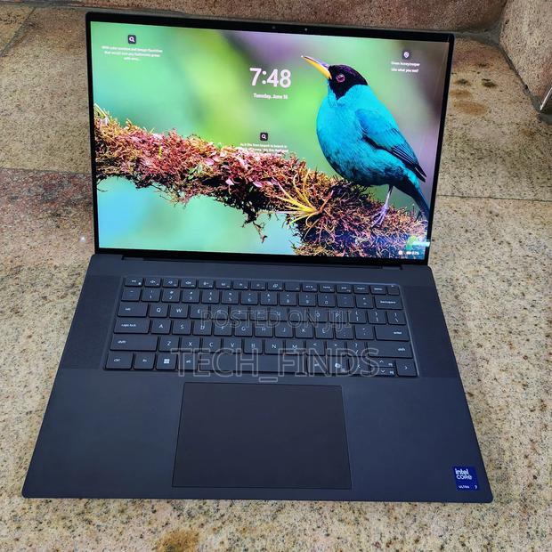 Laptop Dell Precision 5690 32GB Intel Core Ultra 7 SSD 512GB