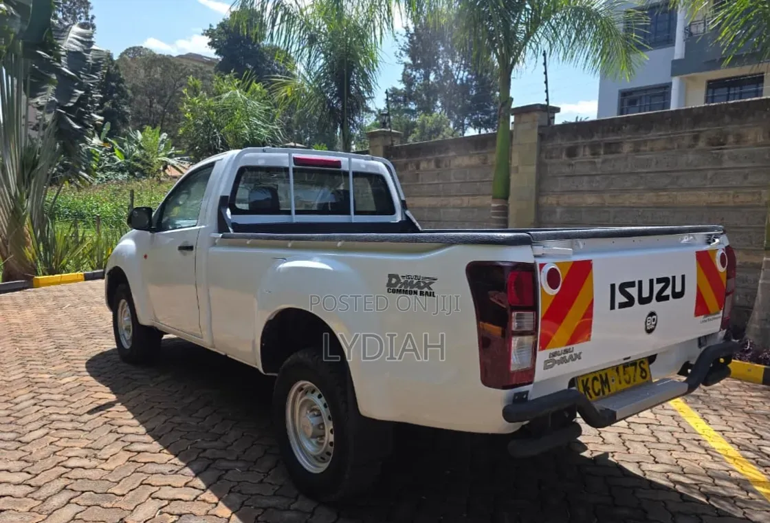 Isuzu D-MAX 2017 White