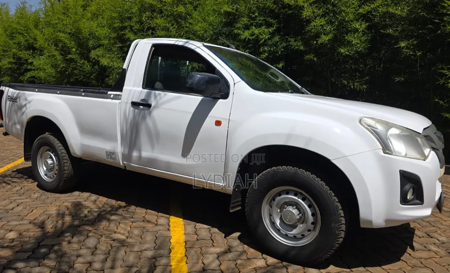 Isuzu D-MAX 2017 White