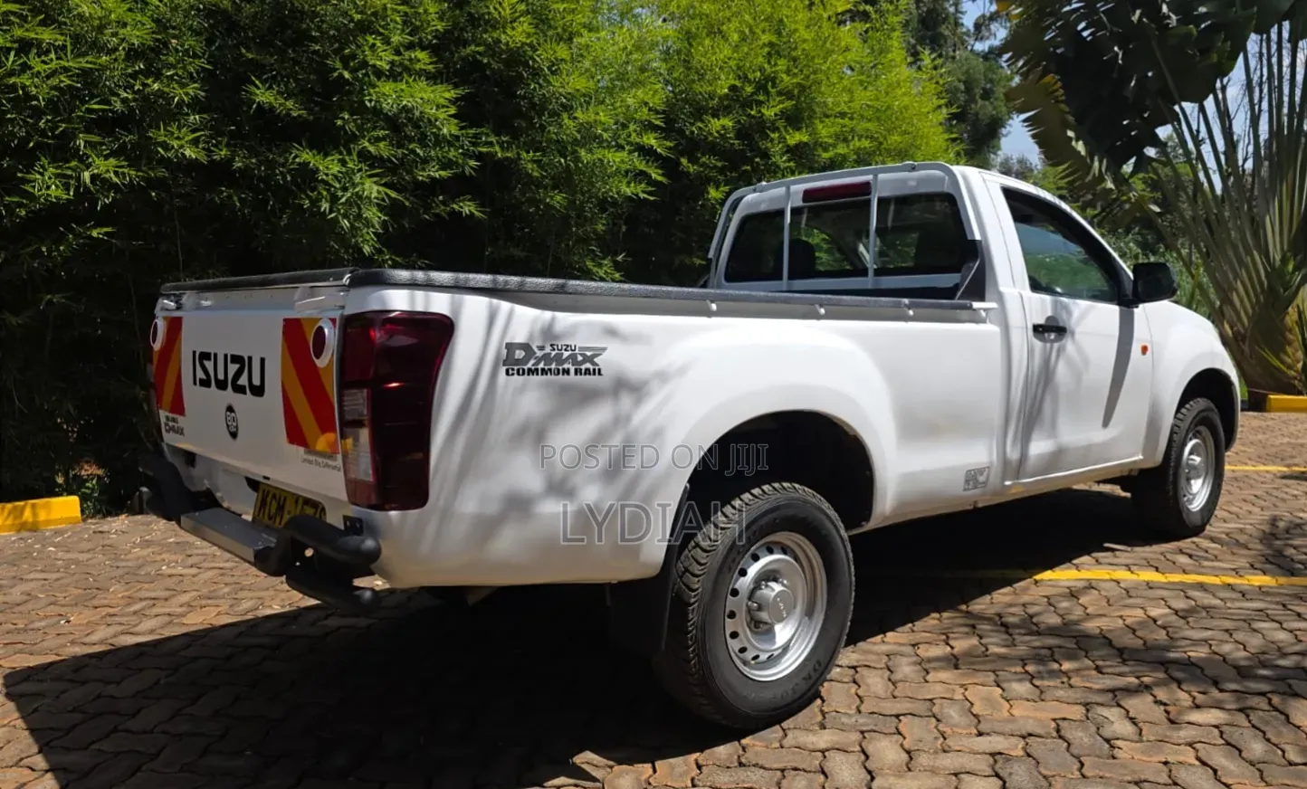 Isuzu D-MAX 2017 White