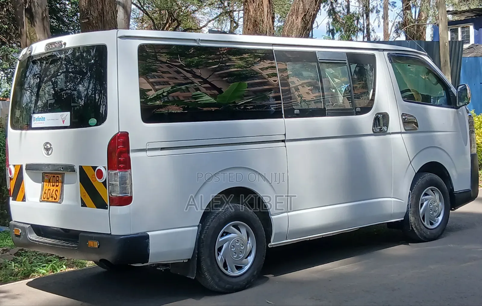 Toyota HiAce 2014 White