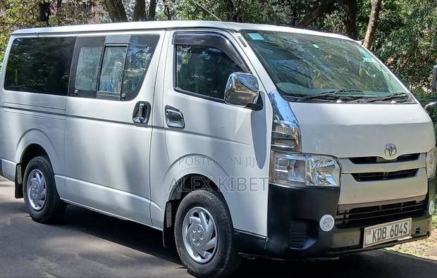 Toyota HiAce 2014 White - thumbnail 5