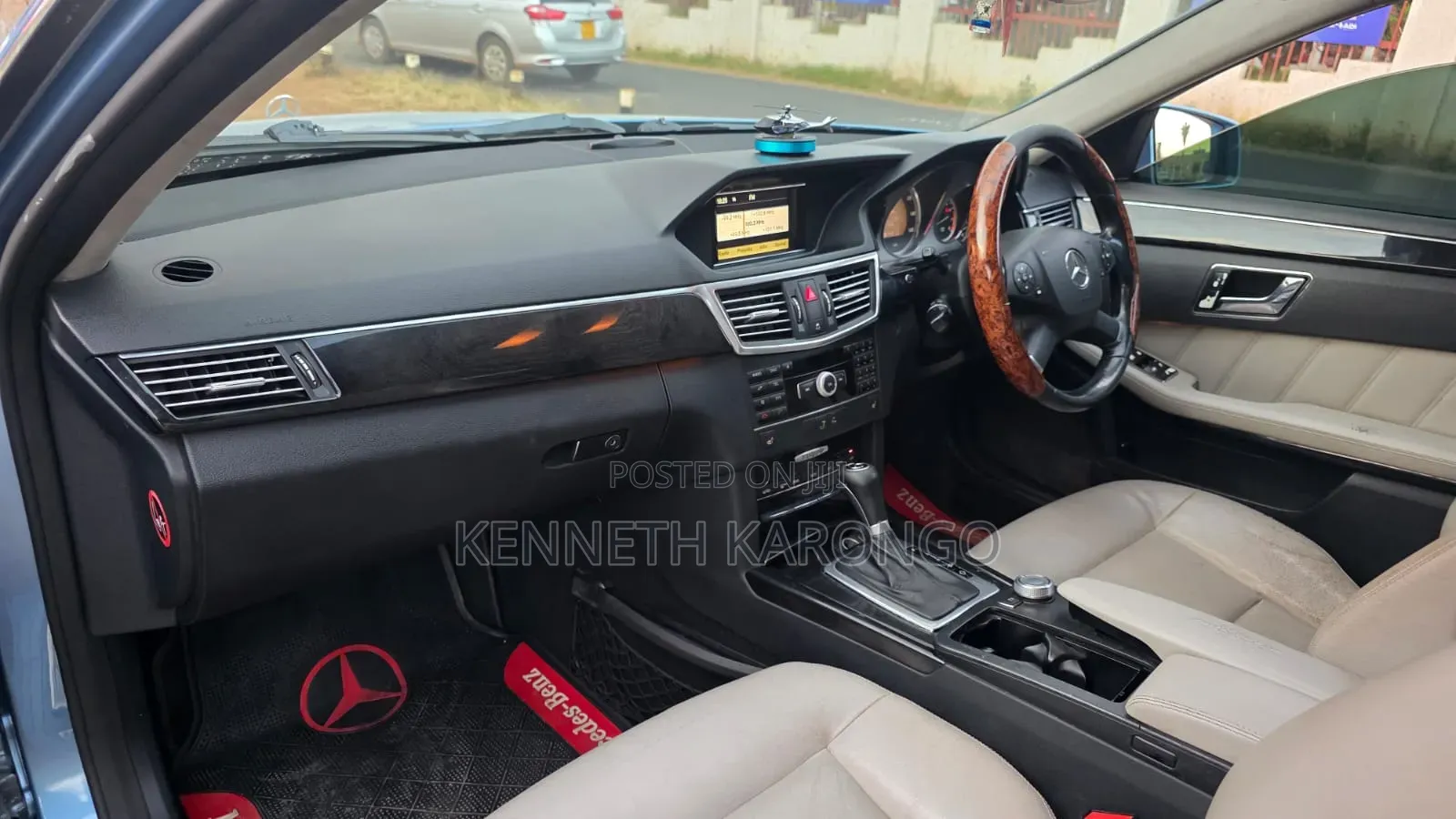 Mercedes-Benz E250 2009 Blue