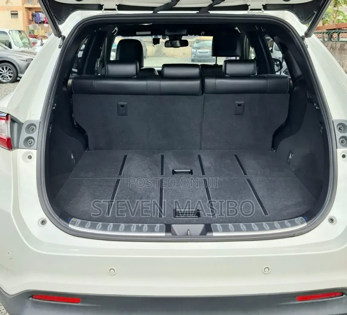 Toyota Harrier 2019 White