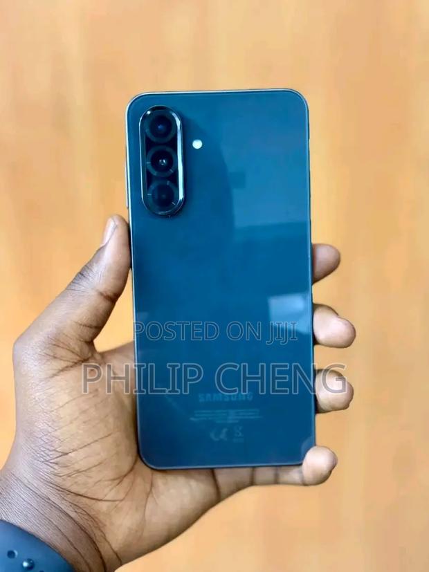 Samsung Galaxy A36 256 GB Gray - thumbnail 2