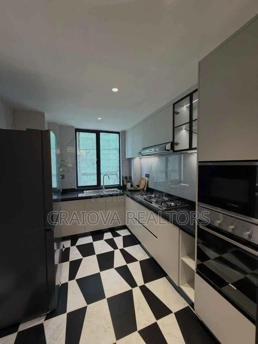 4bdrm Apartment in Raphta Road Area for sale