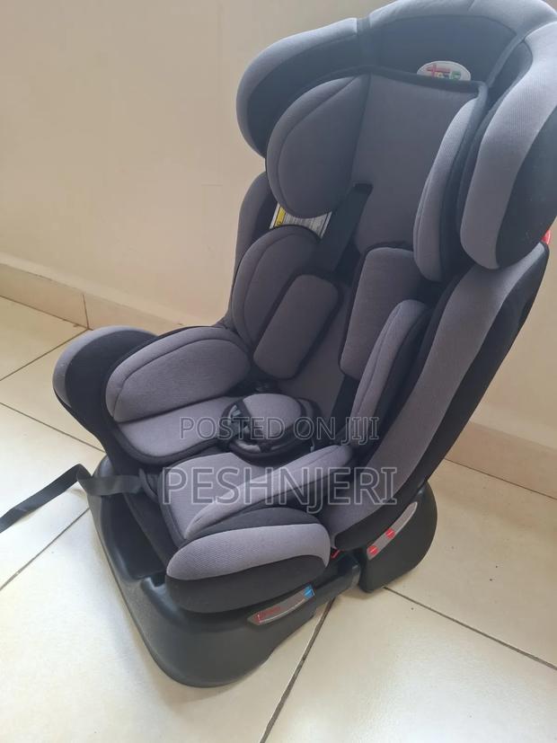 Baby Car Seat - thumbnail 3