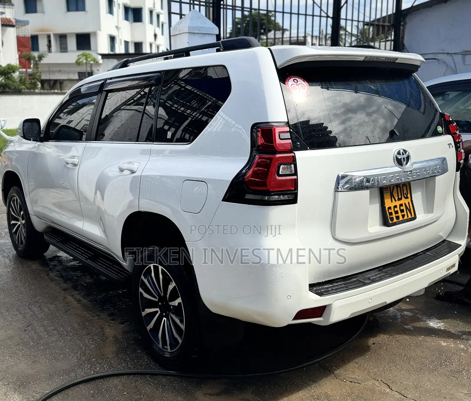 Toyota Land Cruiser Prado 2.8 2018 White
