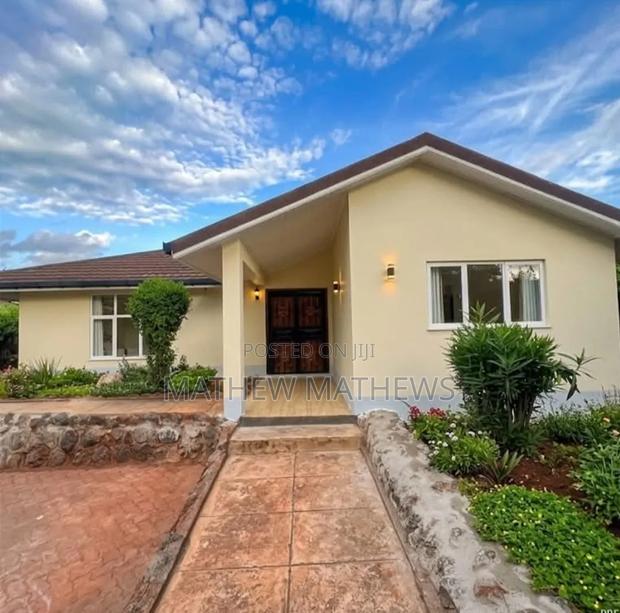 4bdrm Bungalow in Superior Homes, Nairobi Central for sale