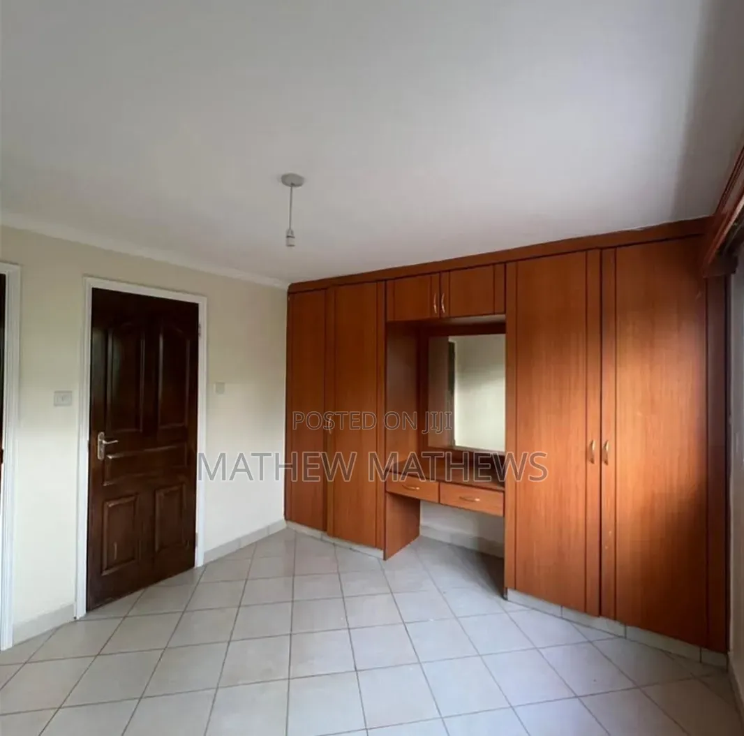 4bdrm Bungalow in Superior Homes, Nairobi Central for sale