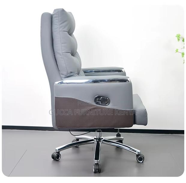Leather Director's Adjustable Chair - thumbnail 9