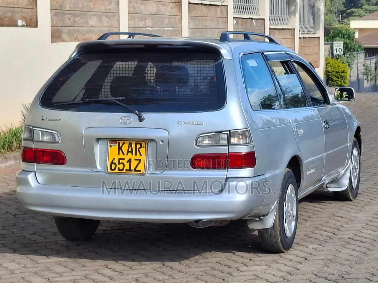Toyota Corolla 2000 Silver