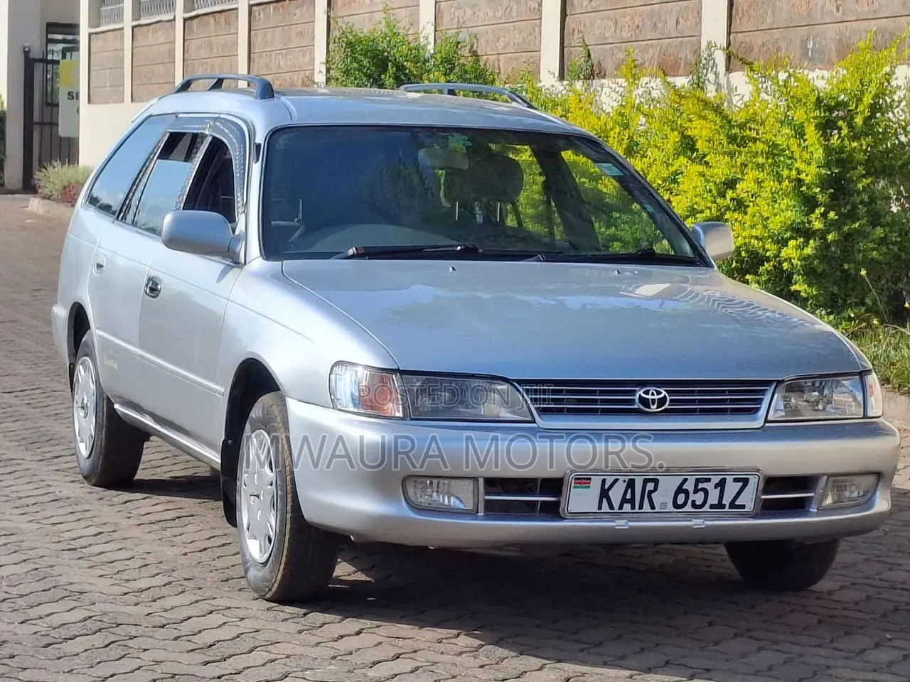 Toyota Corolla 2000 Silver
