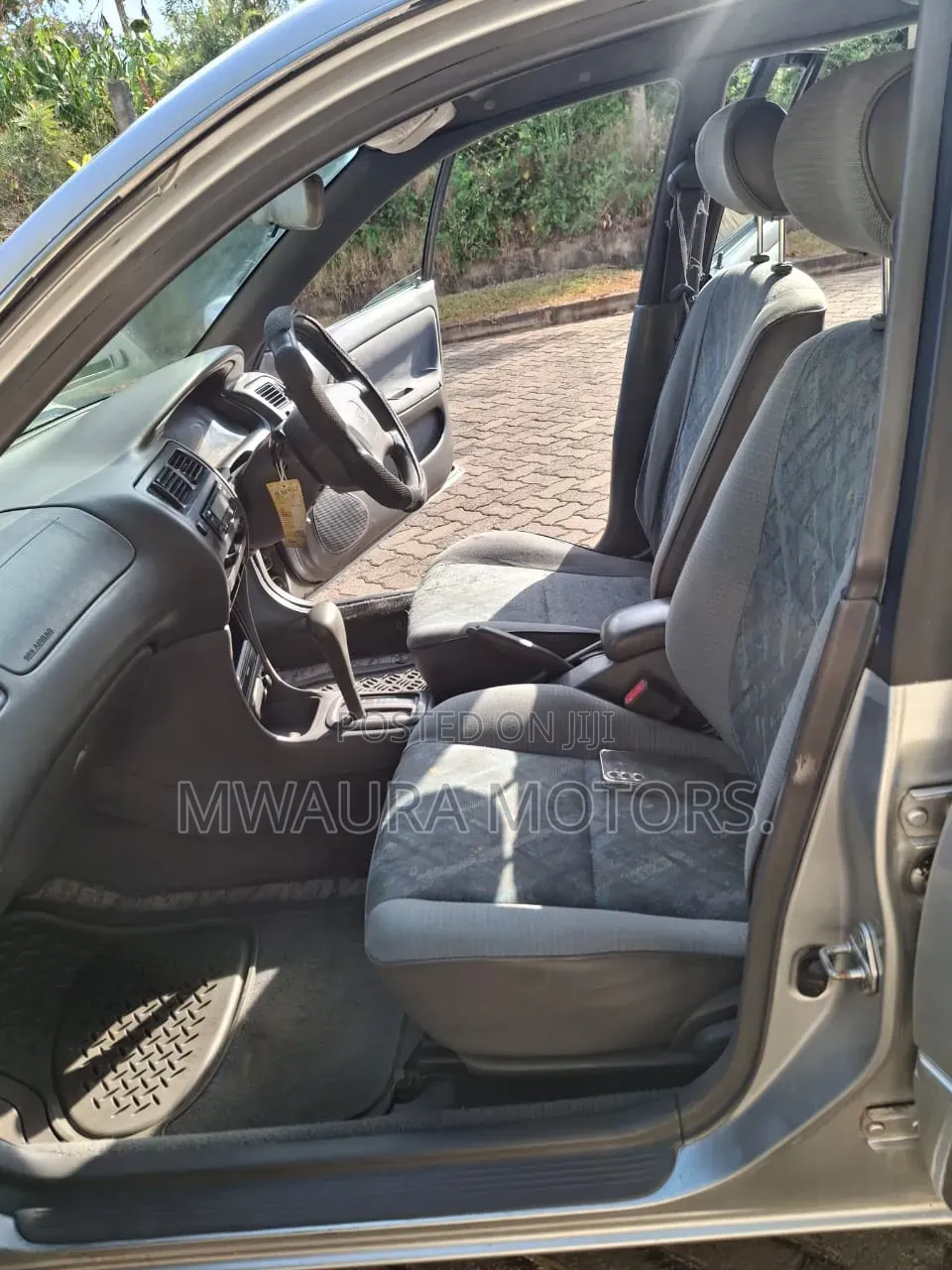 Toyota Corolla 2000 Silver
