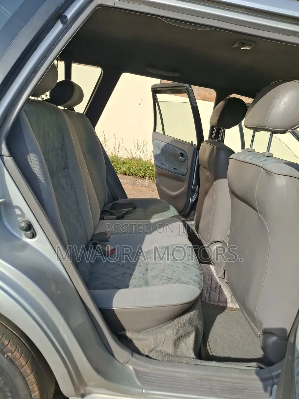 Toyota Corolla 2000 Silver