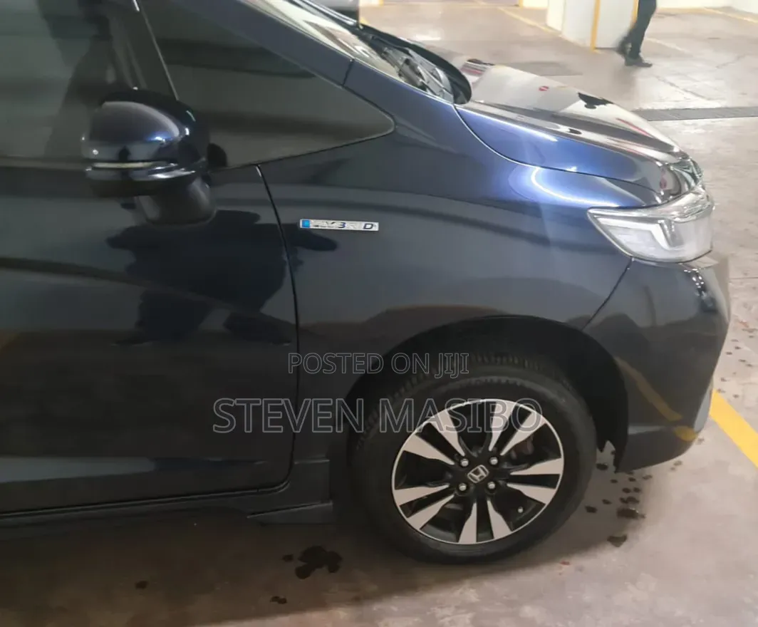 Honda Fit Shuttle 2018 Black