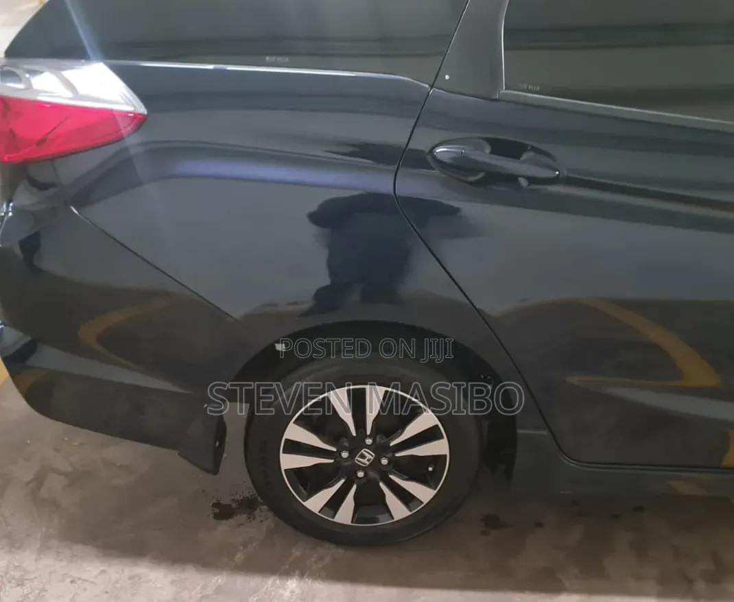 Honda Fit Shuttle 2018 Black