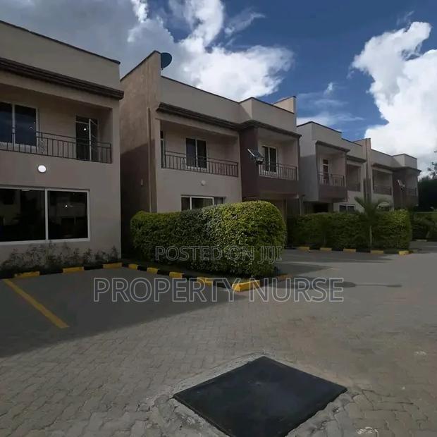 4bdrm Maisonette in Gateway Mall Area for sale