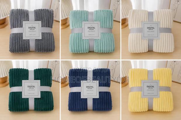 Throw Blanket/Fleece - thumbnail 2