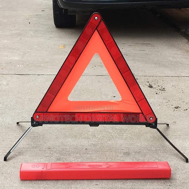 Foldable Emergency Triangle - thumbnail 2