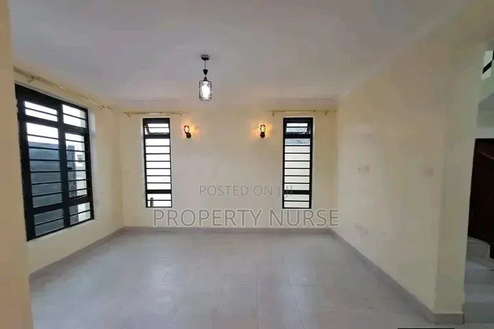 5bdrm Villa in Gateway Mall Area for rent
